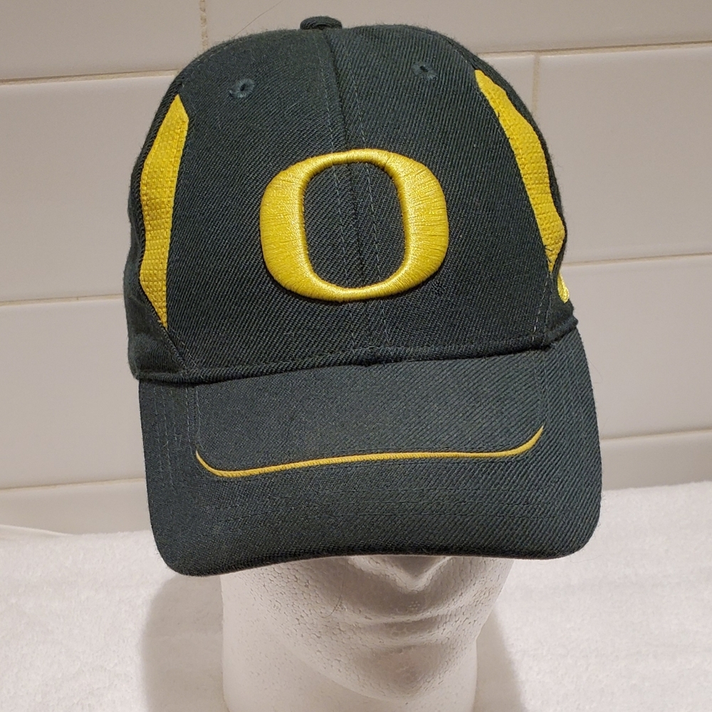 Nike Team University of Oregon O baseball hat